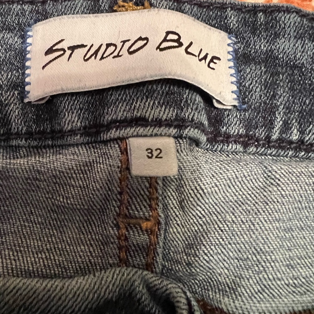 Studio Blue Jeans